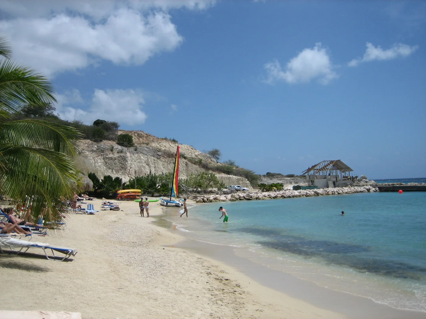 Blue Bay Beach vanaf de kust
