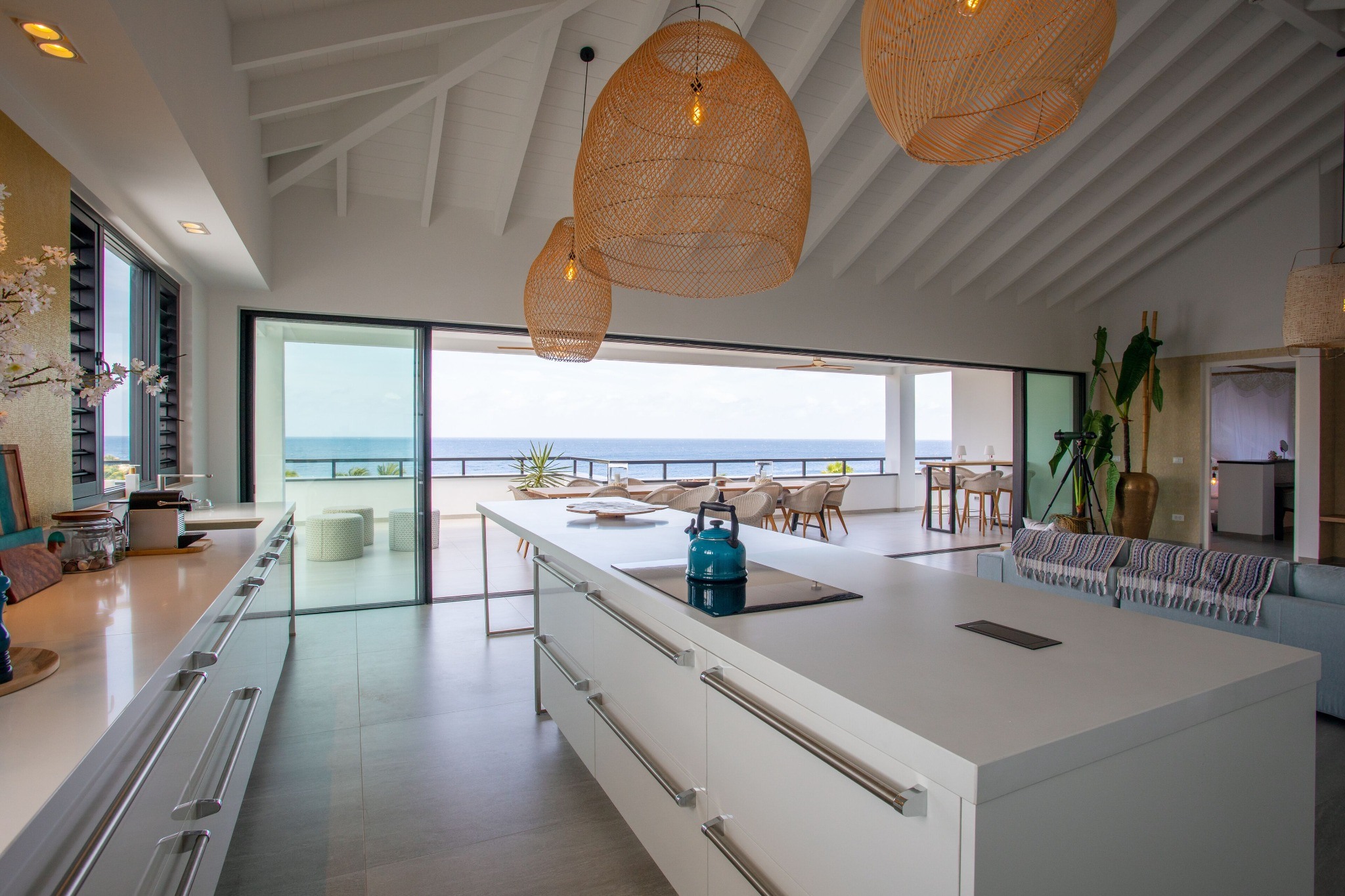 Interior de uma hospedagem em Blue Bay Curaçao Golf & Beach Resort